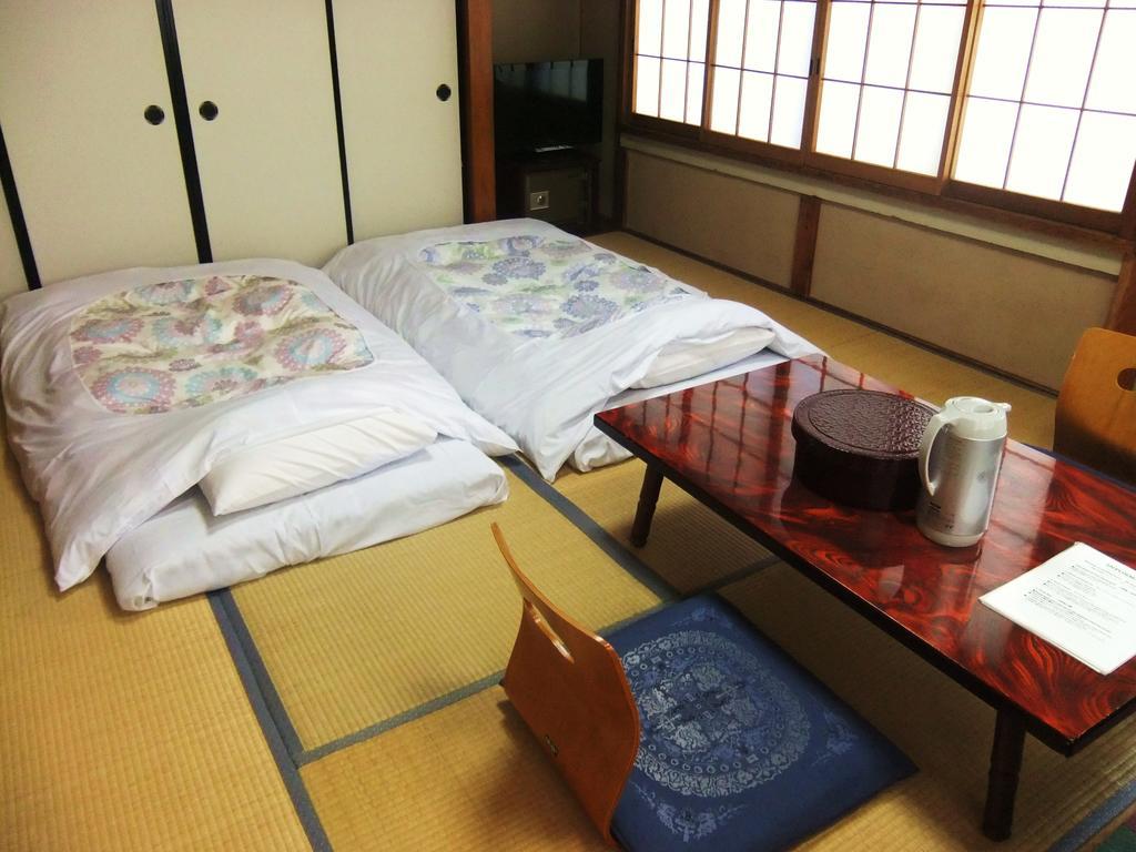 Hotel Nishimiyasou Fujikawaguchiko Zewnętrze zdjęcie