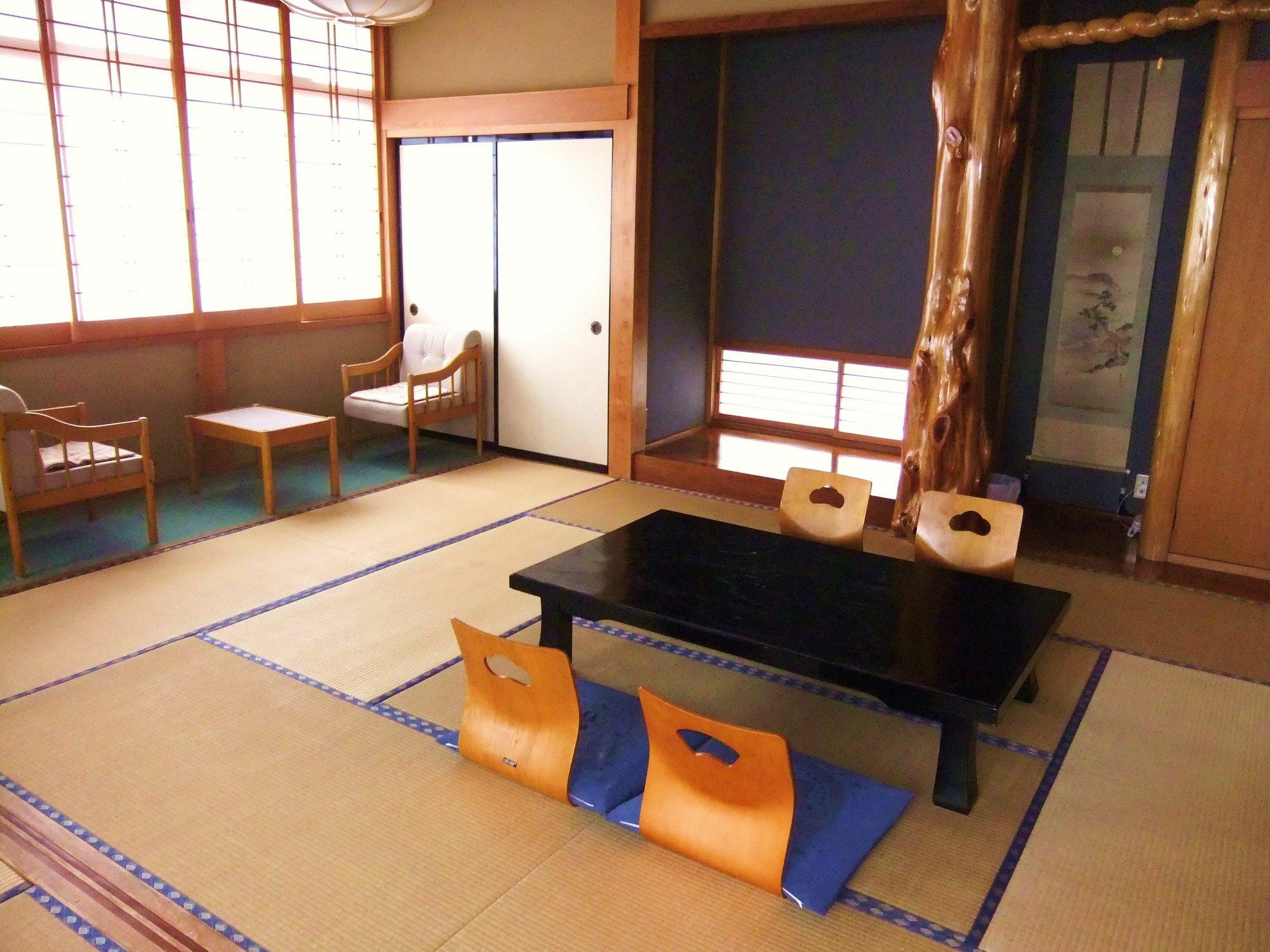 Hotel Nishimiyasou Fujikawaguchiko Zewnętrze zdjęcie